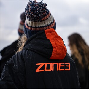 2024 Zone3 Recycelter Parka Zum Wechseln Robe CW23URPC - Black / Grey / Orange